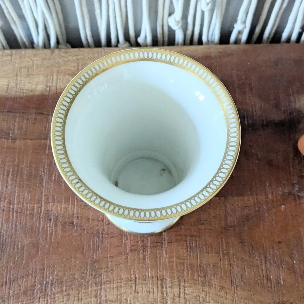 Beautiful Kaiser Artemis Vase by Nossek – Gold Rim, Grass Motif – 5